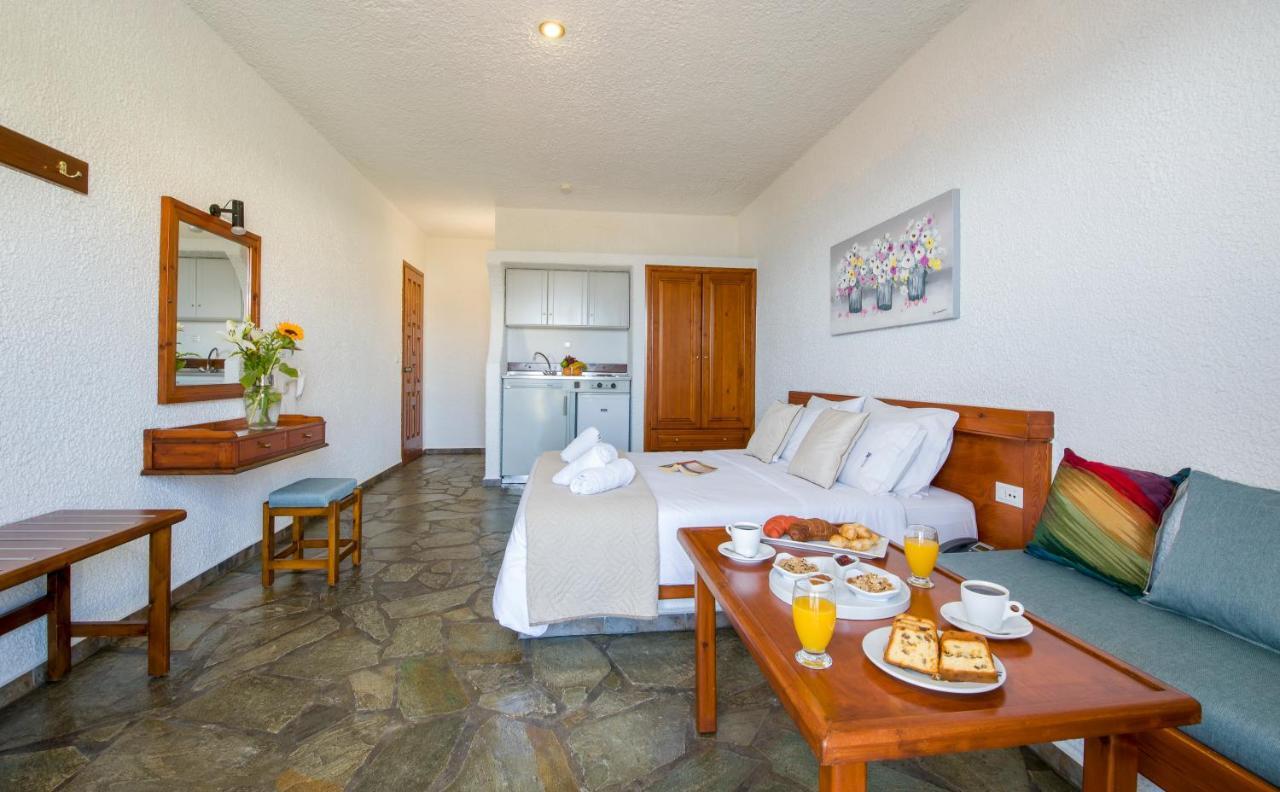 Folia Apartments Chania Agia Marina  Exterior photo