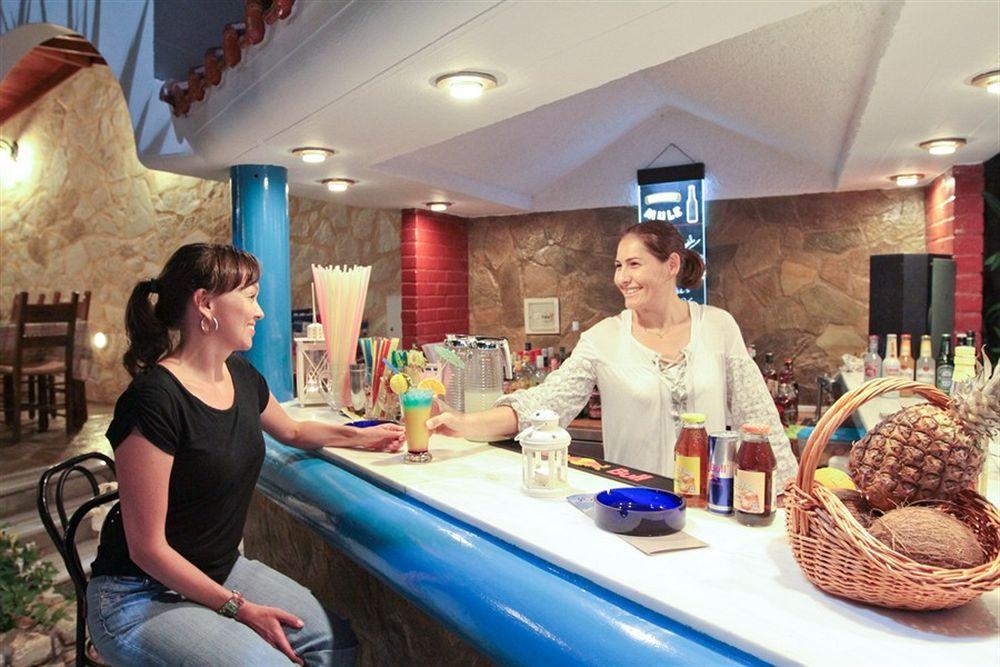 Folia Apartments Chania Agia Marina  Restaurant photo